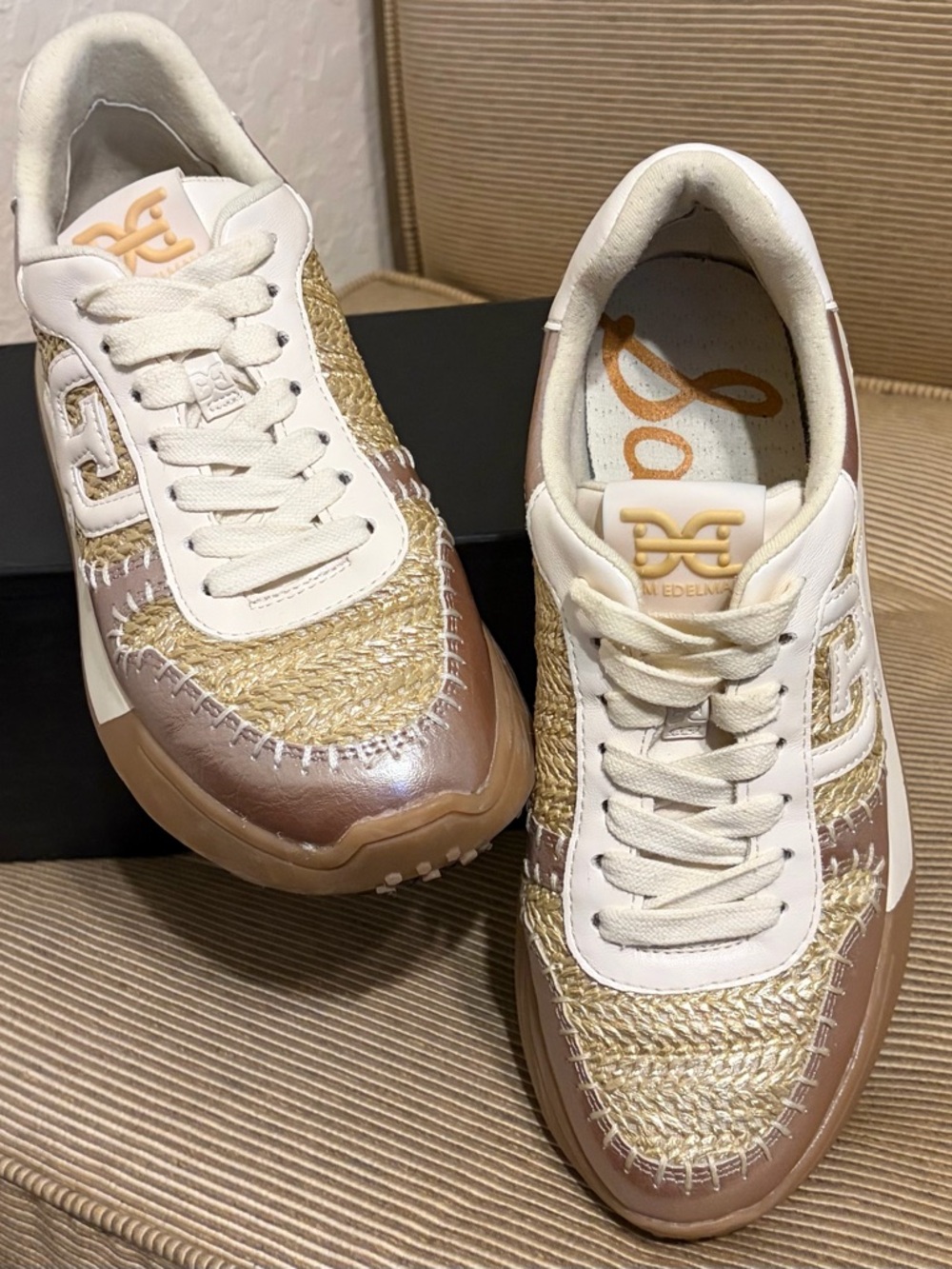 Sam Edelman Langley Woven Lace Up Sneakers in Natural/Gold Basketweave - Size 7